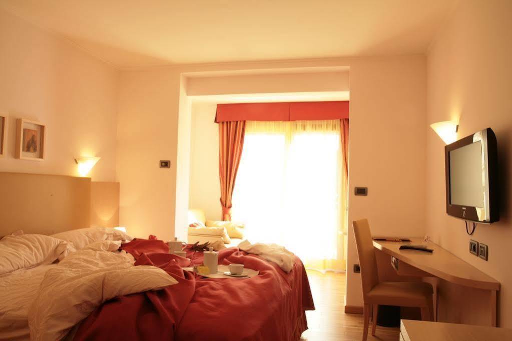 Bed and Breakfast Vilola Замбратия Экстерьер фото