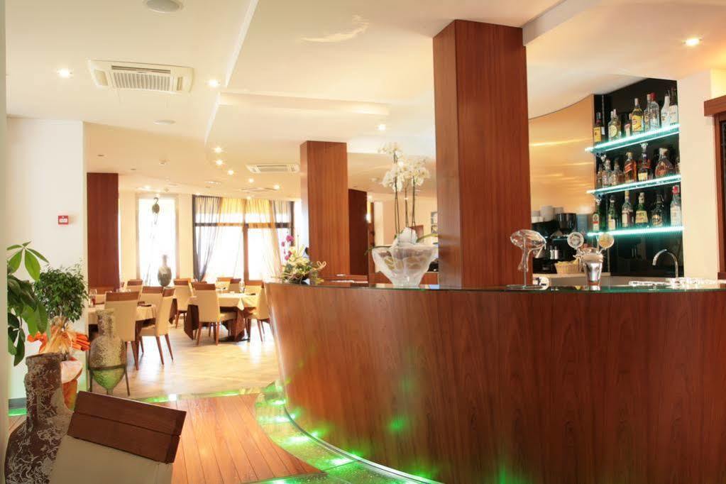 Bed and Breakfast Vilola Замбратия Экстерьер фото