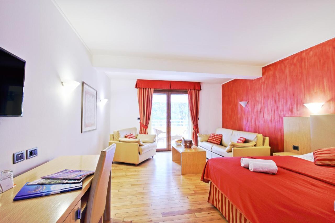 Bed and Breakfast Vilola Замбратия Номер фото